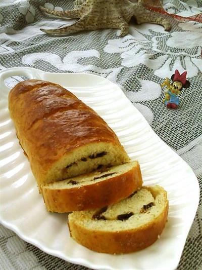 Round wine bread