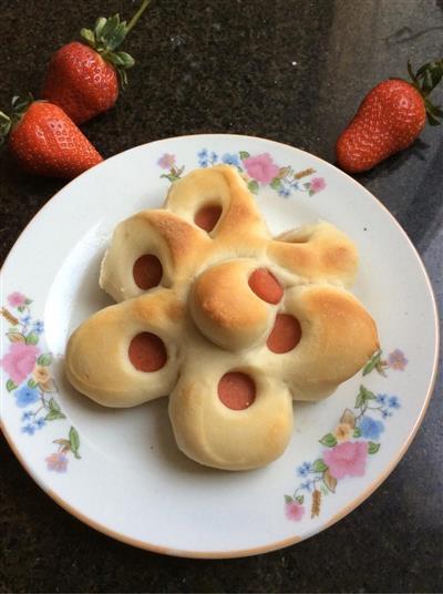 Forma de flor de pan de salchicha