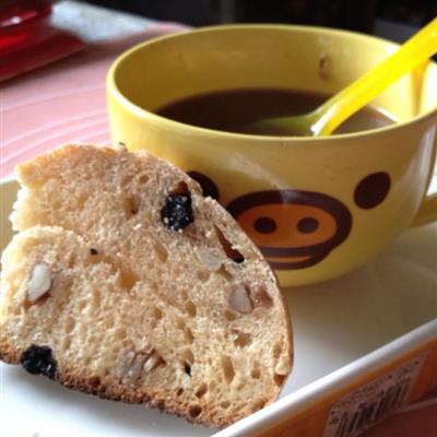 Healthy low-sugar, oil-free natural yeast bread - red sugar, mixed fruit, and crisp bread