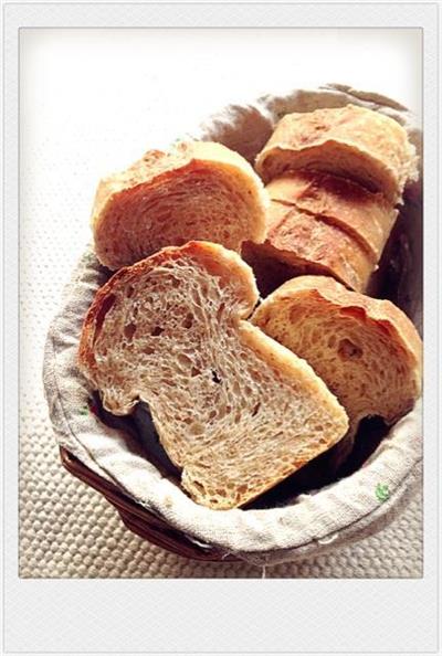 Natural yeast 40% whole feta cheese bread