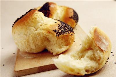 Black sesame and egg bread