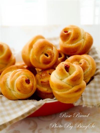 Small bread with roses