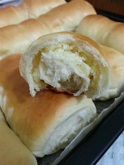 Coconut bread rolls