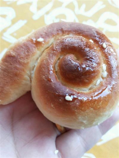 Yogurt and honey bread