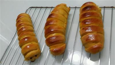 Lovely pumpkin caterpillar bread