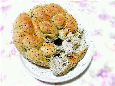 Black sesame seed bread