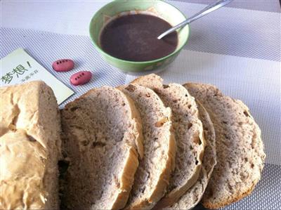 Walnut and date bread