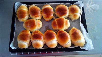 Meat and cream rolls