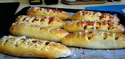 Soft and sweet snowflake cheese sausage bread super detailed decomposition