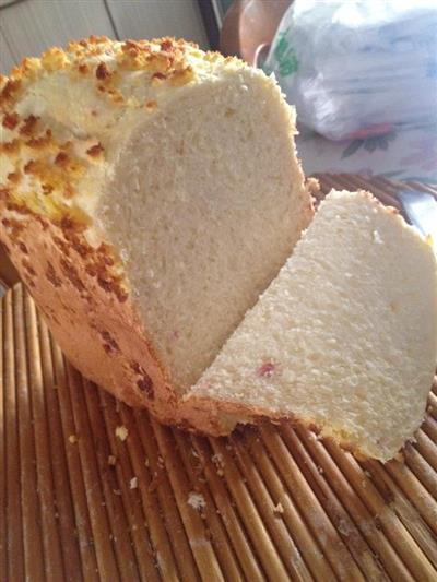 The baker's super large coconut ham bread