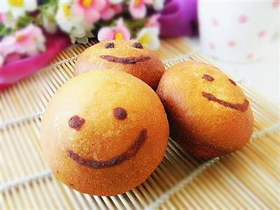 Red sugar-filled smiley face bread