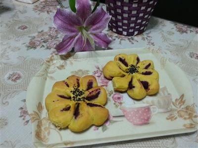 Purple potato filled pumpkin bread