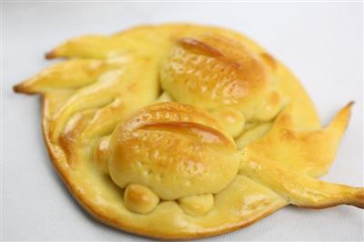 Goldfish bread - celebrating the new year