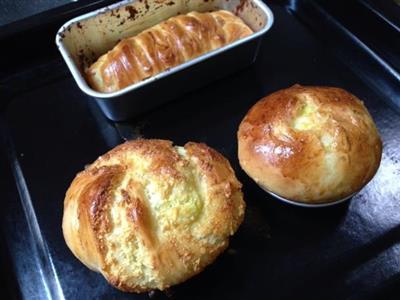 Middle flour can also be used to make coconut bread