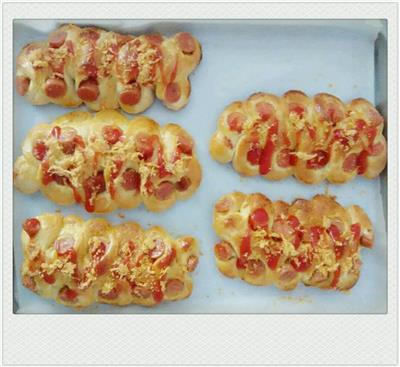 Hot dog bread