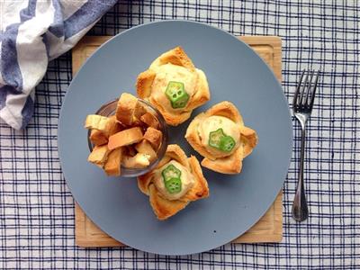 Wind and potato toast cups