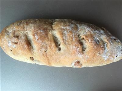 Whole wheat raisins walnut bread