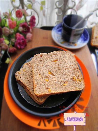 Red sugar corn bread