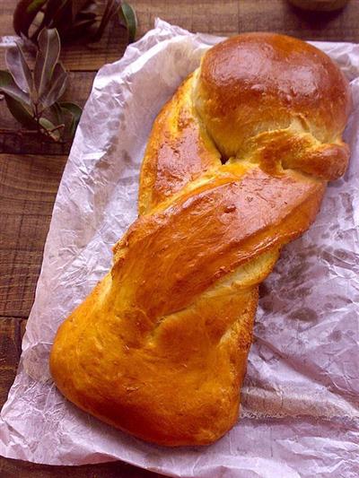 World Cup coconut bread