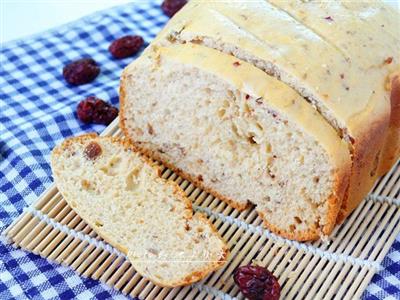 Dried grape bread