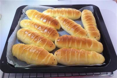 Ham and caterpillar bread