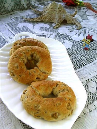 Walnut bread circle