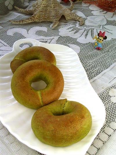 Spinach bread rolls