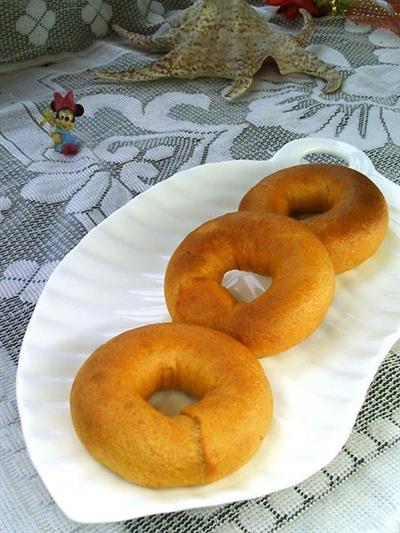 Tomato bread rolls