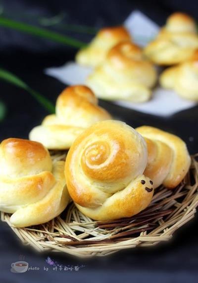 Snail bread