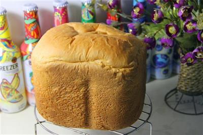 Coarse wheat bread