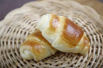 Simple butter rolls