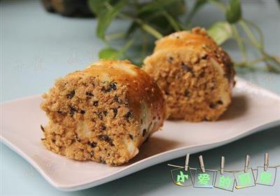 Sea cucumber bread rolls