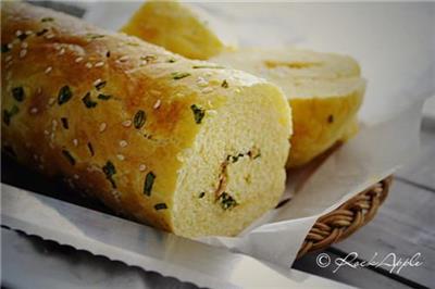 Sea cucumber bread rolls