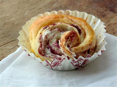 Purple bread rolls