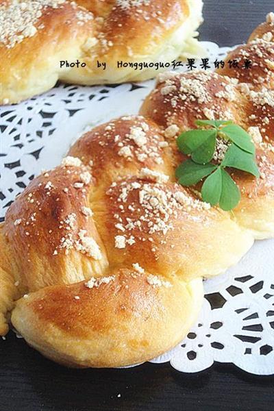 Fresh cream braided bread