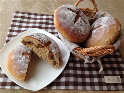 Chinese wine-brewed round bread