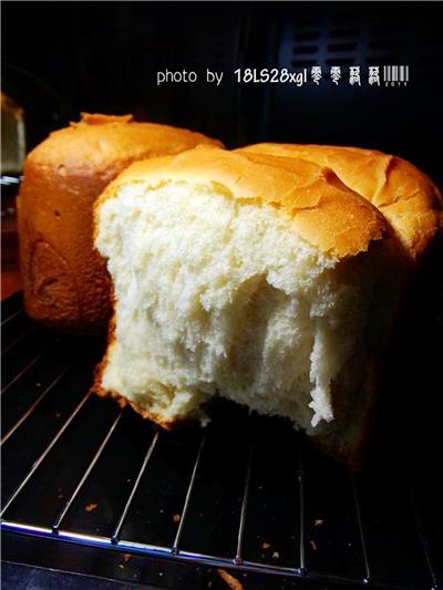 Bread maker - easy white bread