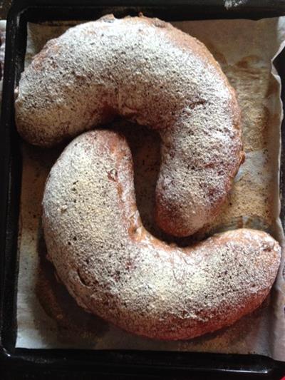 Pan de semilla negra y nuez