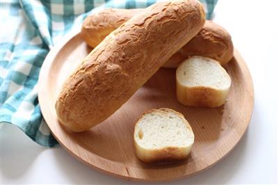 Tiger rolls and bread