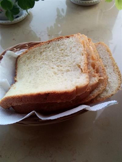 Soup and bread machine toast