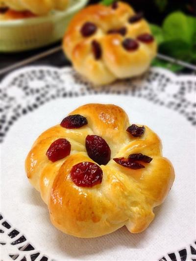 Cranberry panecillo flor roll