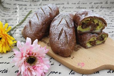 Cocoa and mashed bread