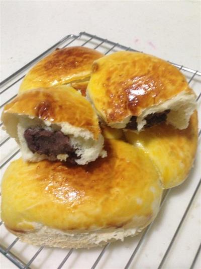 Red bean bread