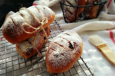 Black bread with cherries