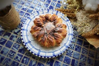 Chocolate snowflake bread