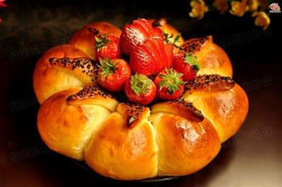 The Crown Bread