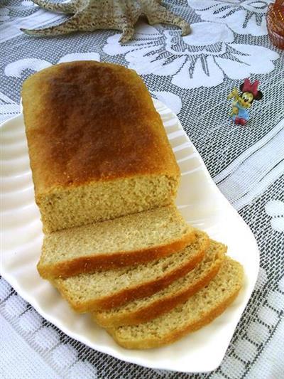 Low-fat whole wheat bread