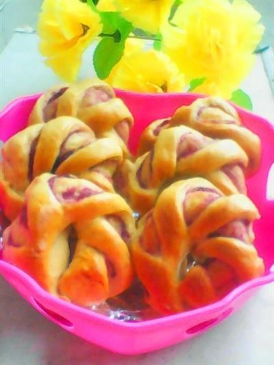 Purple flower rolls