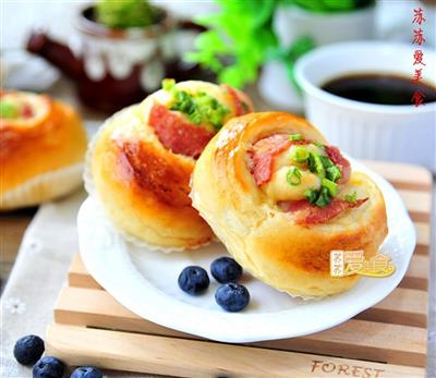 The family's favorite soft bread - a simple soup of bacon and onion bread