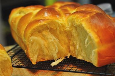 Nostalgia - learn to make old-fashioned bread